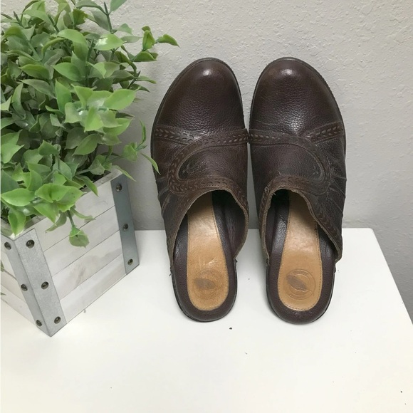 Nurture Leather Mules Slip On - Size 8.5 - Picture 2 of 3